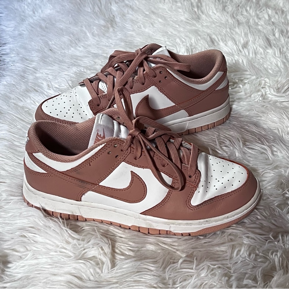 NIKE Dunk Low Sneaker in Rose Whisper Size 7.5 - Picture 4 of 6